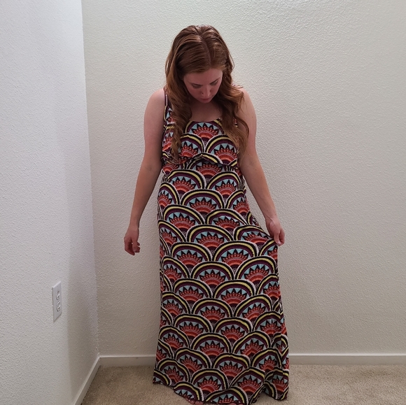 Xhilaration Beautiful Patterned Maxi Dress - Picture 14 of 16